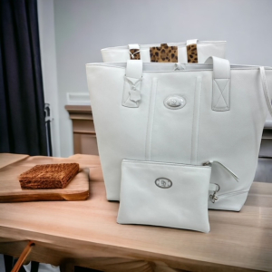 Usnjena unikatna torbica po naročilu