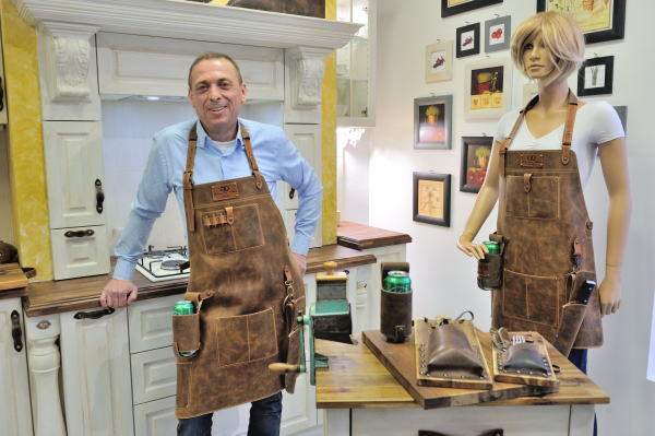 Personalizirana usnjena darila zanj in zanjo leta 2024