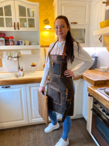 Personalizirani usnjeni predpasniki za žar