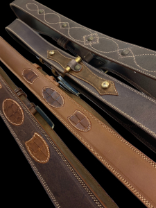 Unikatni usnjeni pas s skrito zadrgo