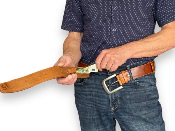 Dragocena darila za ženine: vrhunski izbor za vaše najboljše može v letu 2023