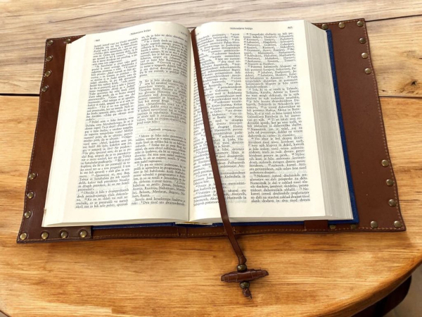 Usnjeni ovitek za Sveto pismo s kazalom, ovitek za Biblijo