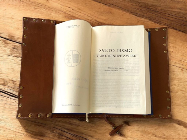 Usnjeni ovitek za Sveto pismo s kazalom, ovitek za Biblijo