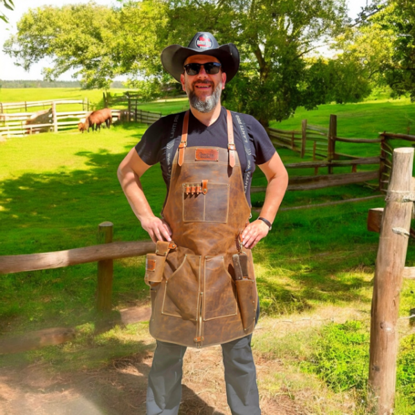 usnjeni predpasnik z gravuro imena, verzov, logotipa,....