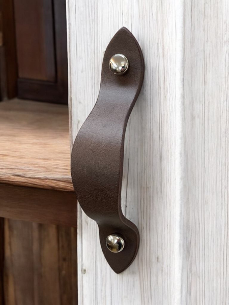 Usnjeni pohištveni ročaji www.dddesign.si