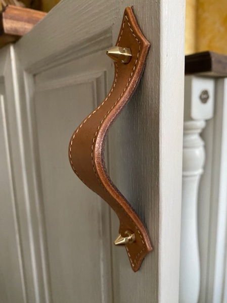 Stitches Leather Handle Kupid gold hexa screws