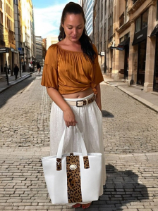 Large 100% leather bag with Jaguar fur