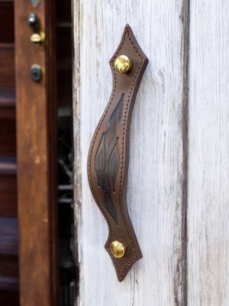 Usnjeni pohištveni ročaji www.dddesign.si