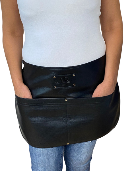 Kratki črni usnjeni predpasnik BBQ