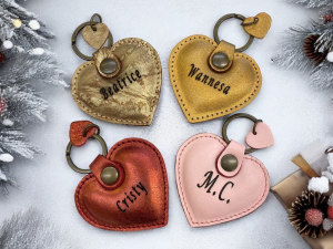 Usnjeni obesek za ključe srce  www.dddesign.si