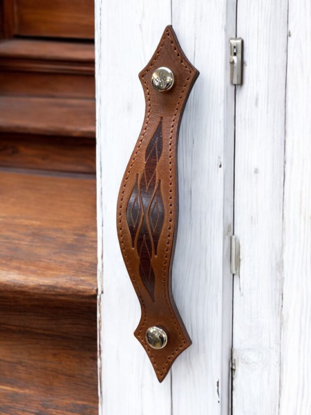 Usnjeni pohištveni ročaji www.dddesign.si