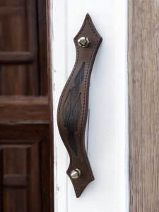 Usnjeni pohištveni ročaji www.dddesign.si