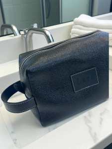 Personalizirana usnjena toaletna torbica 