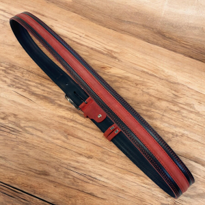 Rdeče črni usnjeni pas širine 3,5 cm