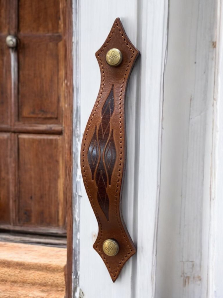 SEWN Motif handle Kupid Engraved antique O screws