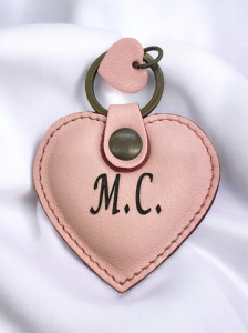 Usnjeni obesek za ključe srce  www.dddesign.si
