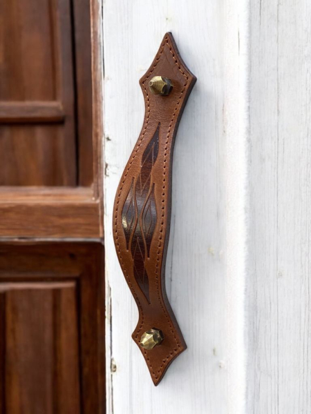SEWN Motif door handle Kupid antique Hexa screws