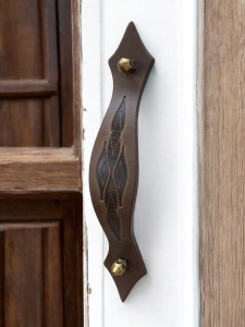 Usnjeni pohištveni ročaji www.dddesign.si