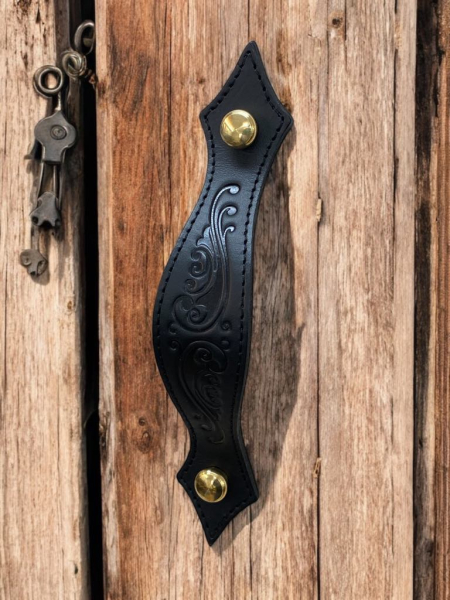 Usnjeni pohištveni ročaji www.dddesign.si