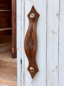 Usnjeni pohištveni ročaji www.dddesign.si