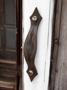 Usnjeni pohištveni ročaji www.dddesign.si