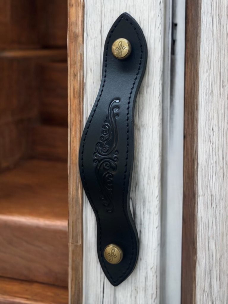 RUSTIC stitches handle Amor Antique screws engraved