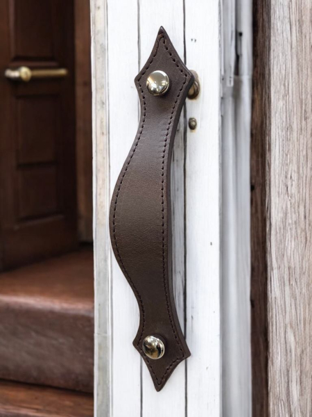 Stitches Leather Handle Kupid silver O screws