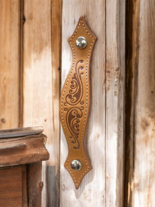 Usnjeni pohištveni ročaji www.dddesign.si