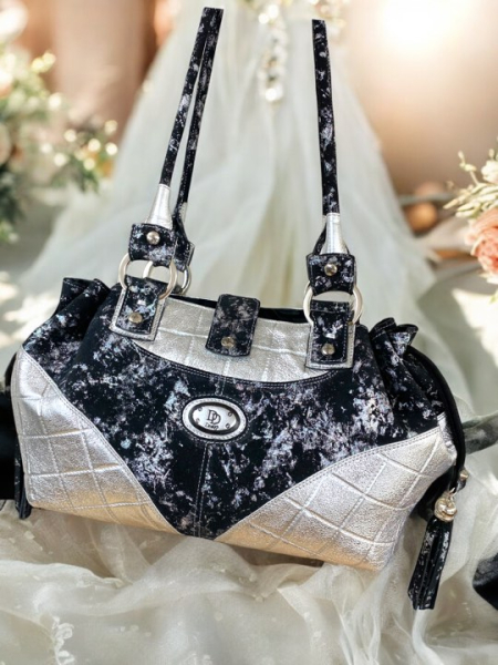 Usnjena torbica za poroko in druge svečanosti