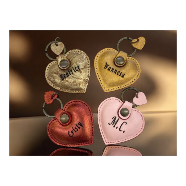 Usnjeni obesek za ključe srce  www.dddesign.si
